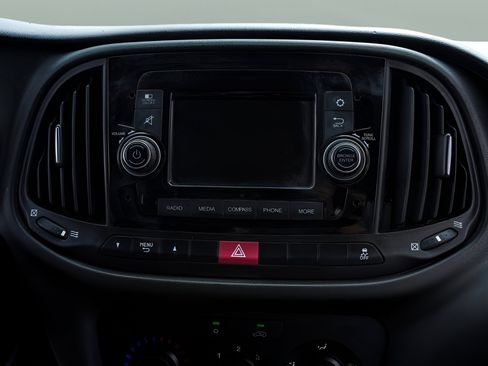 Used 2020 RAM ProMaster City Tradesman FWD image 21