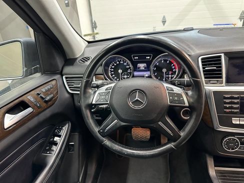 Used 2015 Mercedes-Benz ML 350 4MATIC image 25