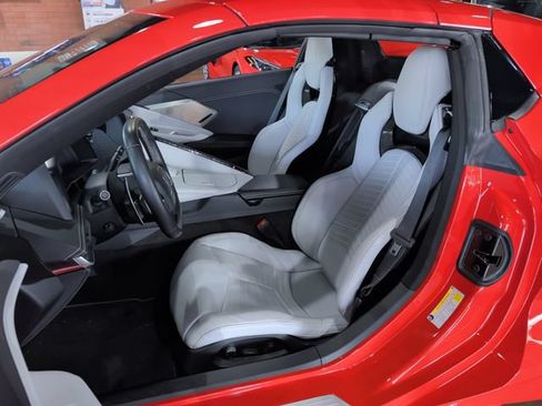 Used 2023 Chevrolet Corvette Stingray Preferred Conv w/ Z51 Performance Package RWD image 12