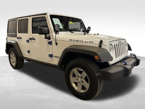 Used 2012 Jeep Wrangler Unlimited Rubicon w/ Connectivity Group image 7
