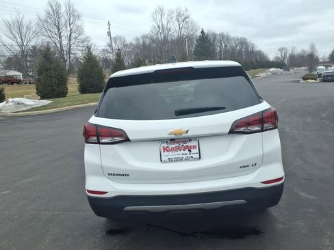 Used 2023 Chevrolet Equinox LT w/ Driver Convenience Package AWD/4WD image 4