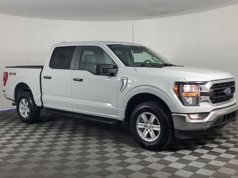 Used 2023 Ford F150 XLT image 2