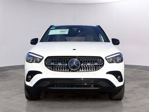 New 2026 Mercedes-Benz GLA 250 4MATIC image 2