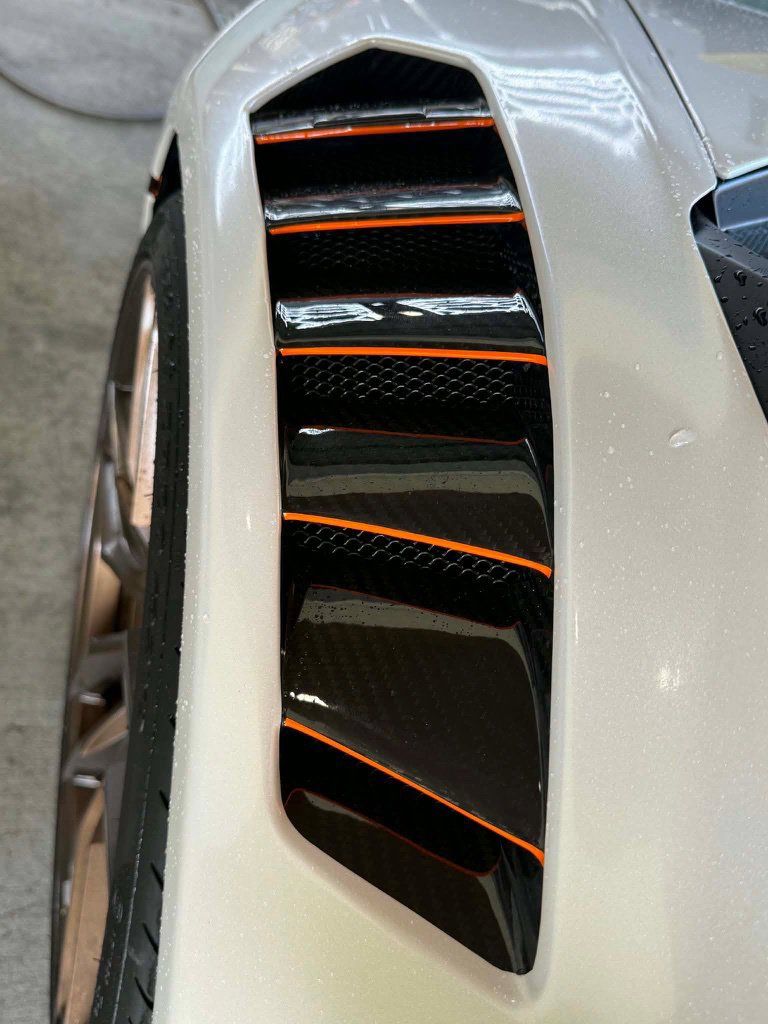Used 2017 Lamborghini Huracan LP 580-2 RWD image 10