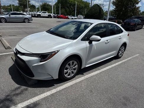 Used 2023 Toyota Corolla LE FWD image 2