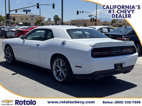 Used 2022 Dodge Challenger GT RWD image 4