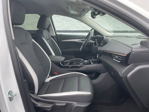 Used 2025 Buick Envision Sport Touring AWD/4WD image 29
