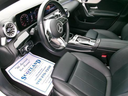 Used 2025 Mercedes-Benz CLA 250 image 12