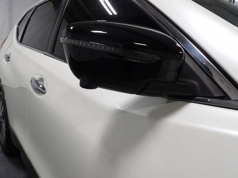 Used 2019 Nissan Rogue SV w/ Premium Package image 8