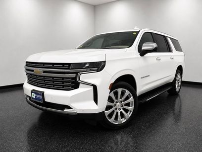 Used 2023 Chevrolet Suburban Premier w/ Premium Package 2