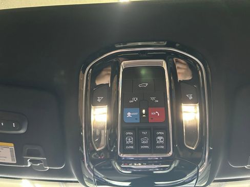 Certified 2023 Jeep Grand Cherokee Summit w/ Adv Protech Group IV AWD/4WD image 20