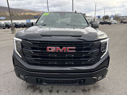 Used 2023 GMC Sierra 1500 Elevation image 9