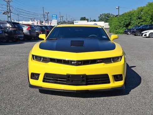 Used 2015 Chevrolet Camaro SS w/ SS Performance Package RWD image 2