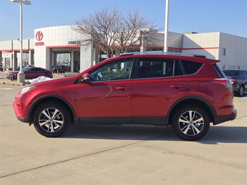 Used 2016 Toyota RAV4 XLE image 4