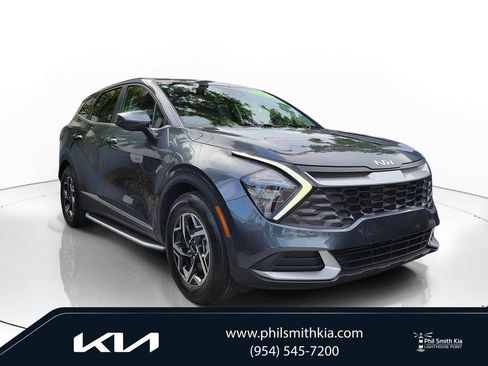 Used 2023 Kia Sportage LX FWD image 1