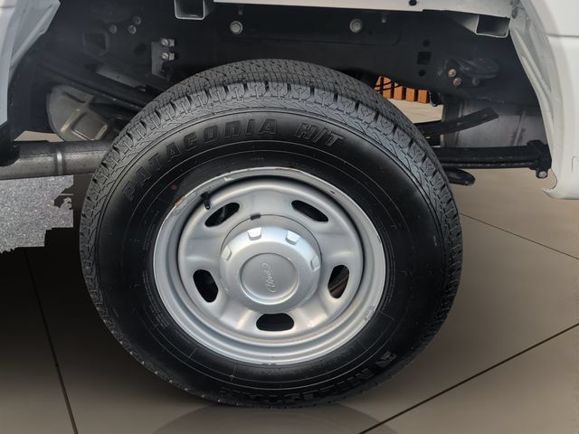 Used 2021 Ford F350 XL AWD/4WD image 4