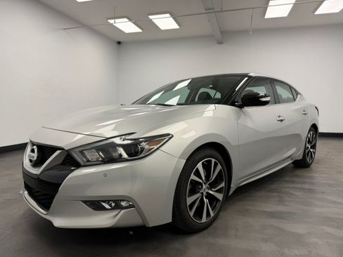 Used 2017 Nissan Maxima 3.5 SL FWD image 2