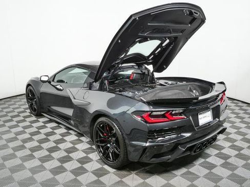 Used 2024 Chevrolet Corvette Z06 RWD image 31