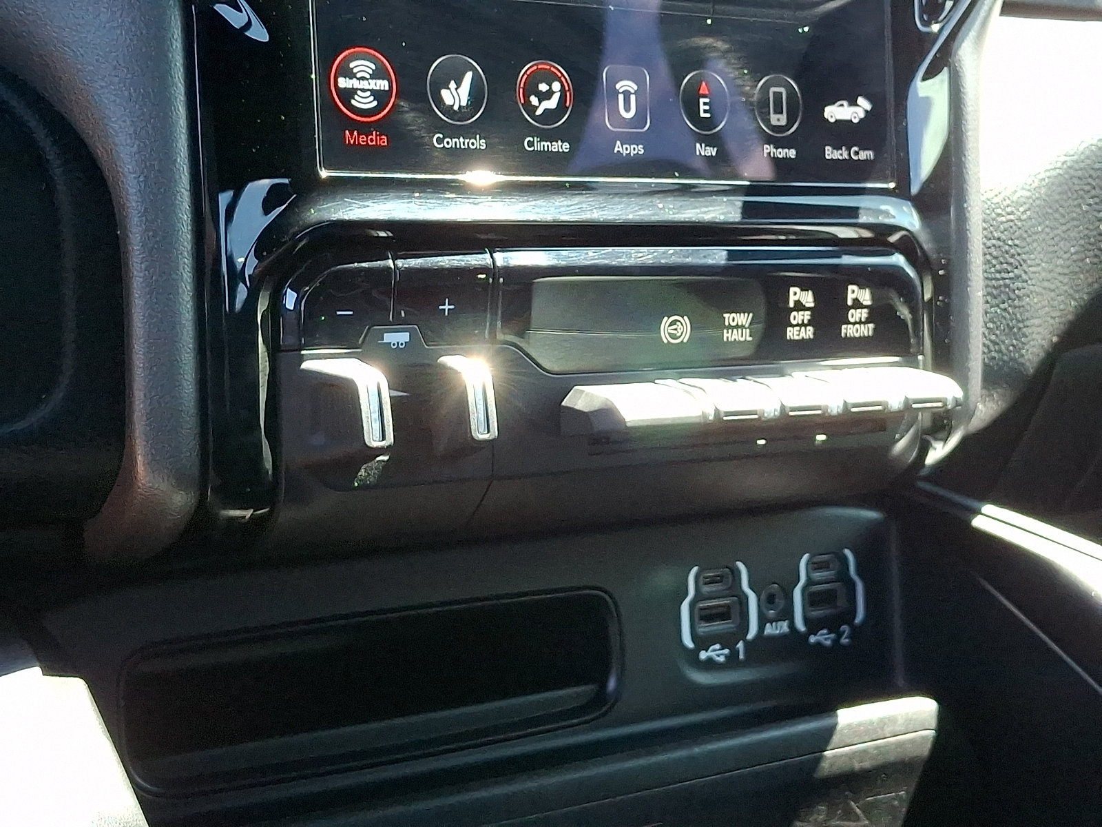 Used 2021 RAM 2500 Laramie AWD/4WD image 15