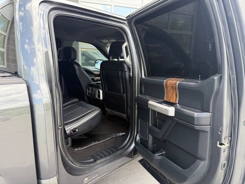 Used 2019 Ford F150 Lariat w/ FX4 Off-Road Package AWD/4WD image 41