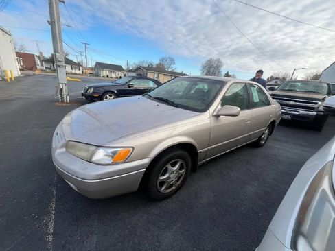 Used 1998 Toyota Camry CE image 3