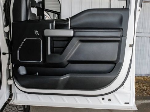 Used 2019 Ford F250 Platinum w/ Platinum Ultimate Package AWD/4WD image 44