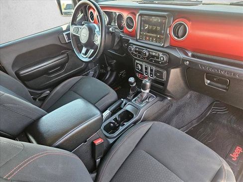 Used 2018 Jeep Wrangler Rubicon AWD/4WD image 24