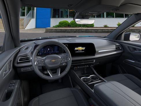 New 2026 Chevrolet Traverse LT w/ Driver Confidence Package image 15