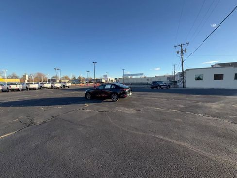 Used 2025 MAZDA MAZDA3 s image 12