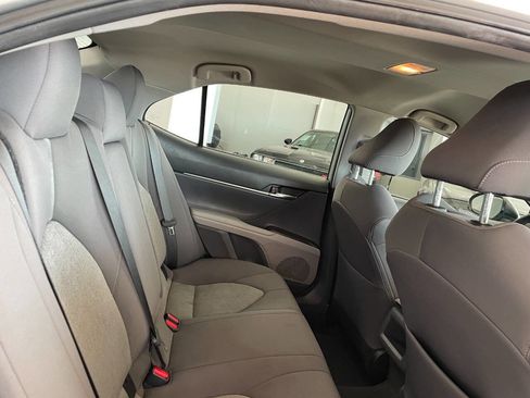 Used 2022 Toyota Camry LE image 22