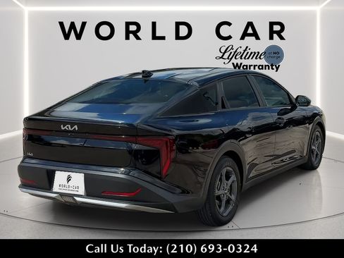 Used 2025 Kia K4 FWD image 3