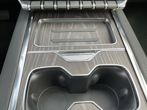 New 2025 GMC Sierra EV Denali image 27