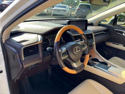 Used 2020 Lexus RX 350L FWD w/ Premium Package image 4