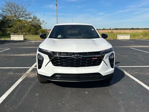 New 2025 Chevrolet Trax RS w/ Driver Confidence Package image 2