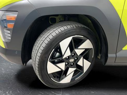 Used 2024 Hyundai Kona Limited image 28