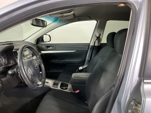 Used 2013 Subaru Outback 2.5i Premium AWD/4WD image 10