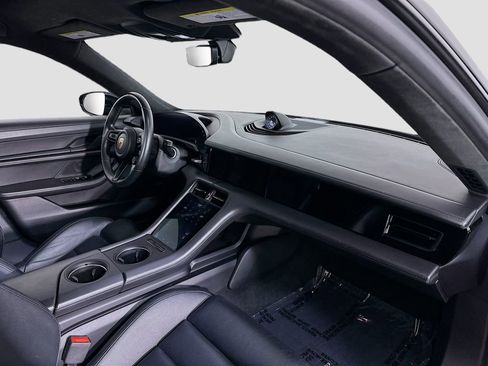 Certified 2020 Porsche Taycan Turbo S image 32