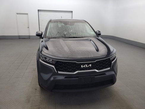 Used 2023 Kia Sorento LX FWD image 14