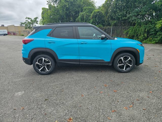 Used 2021 Chevrolet TrailBlazer RS w/ Convenience Package FWD image 3