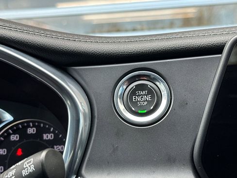 Used 2020 Chevrolet Blazer LT FWD image 25