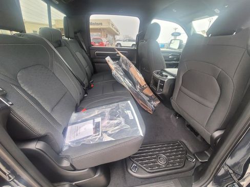 New 2026 RAM 1500 4x4 Crew Cab image 13