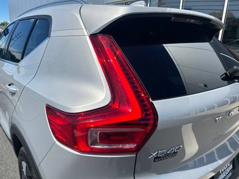 Certified 2025 Volvo XC40 B5 Plus AWD/4WD image 10