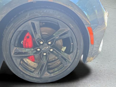 Used 2023 Chevrolet Camaro SS RWD image 17