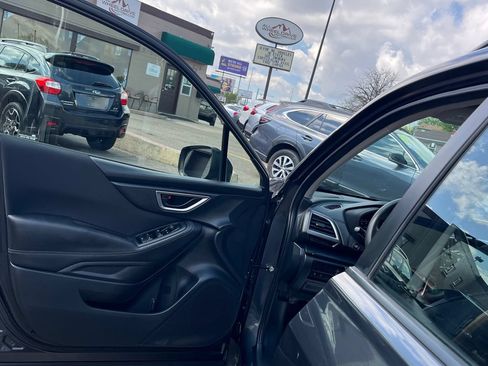 Used 2019 Subaru Forester w/ Alloy Wheel Package AWD/4WD image 10