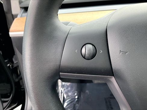 Used 2020 Tesla Model 3 Standard Range Plus image 20