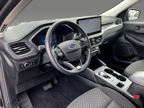 Used 2023 Ford Escape Active w/ Tech Pack #1 AWD/4WD image 7