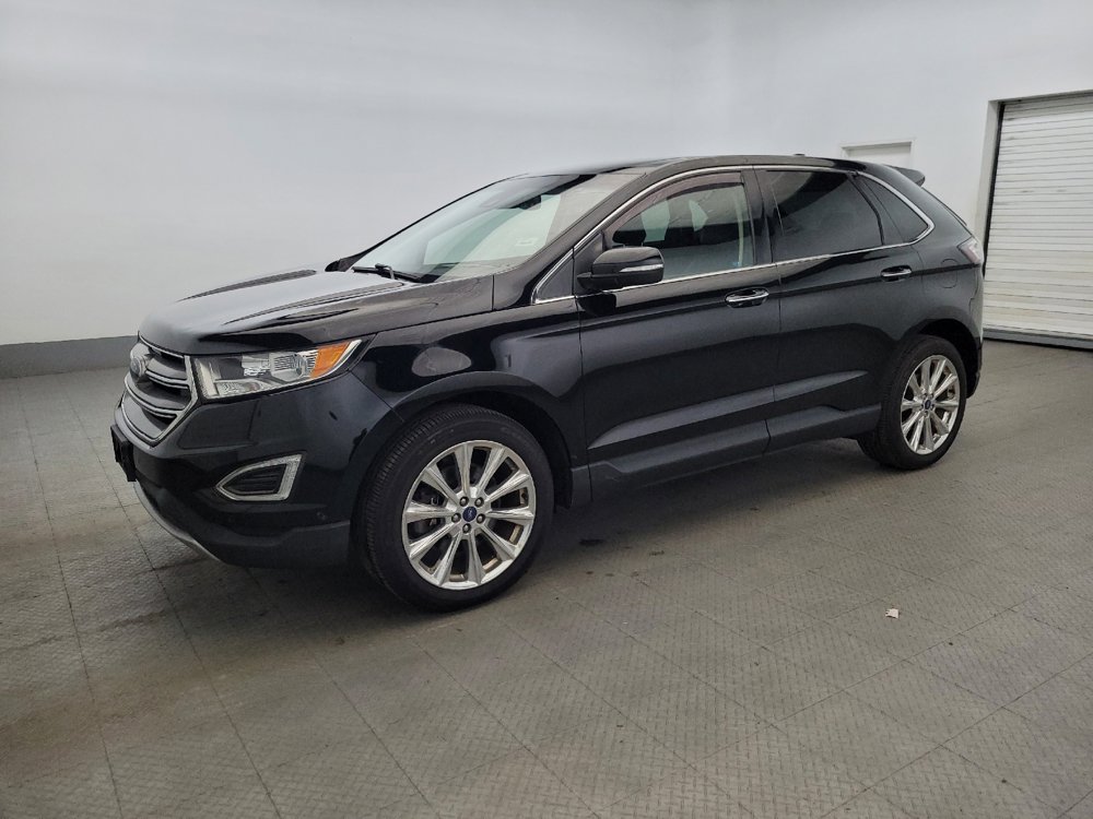 Used 2018 Ford Edge Titanium w/ Equipment Group 302A AWD/4WD image 2