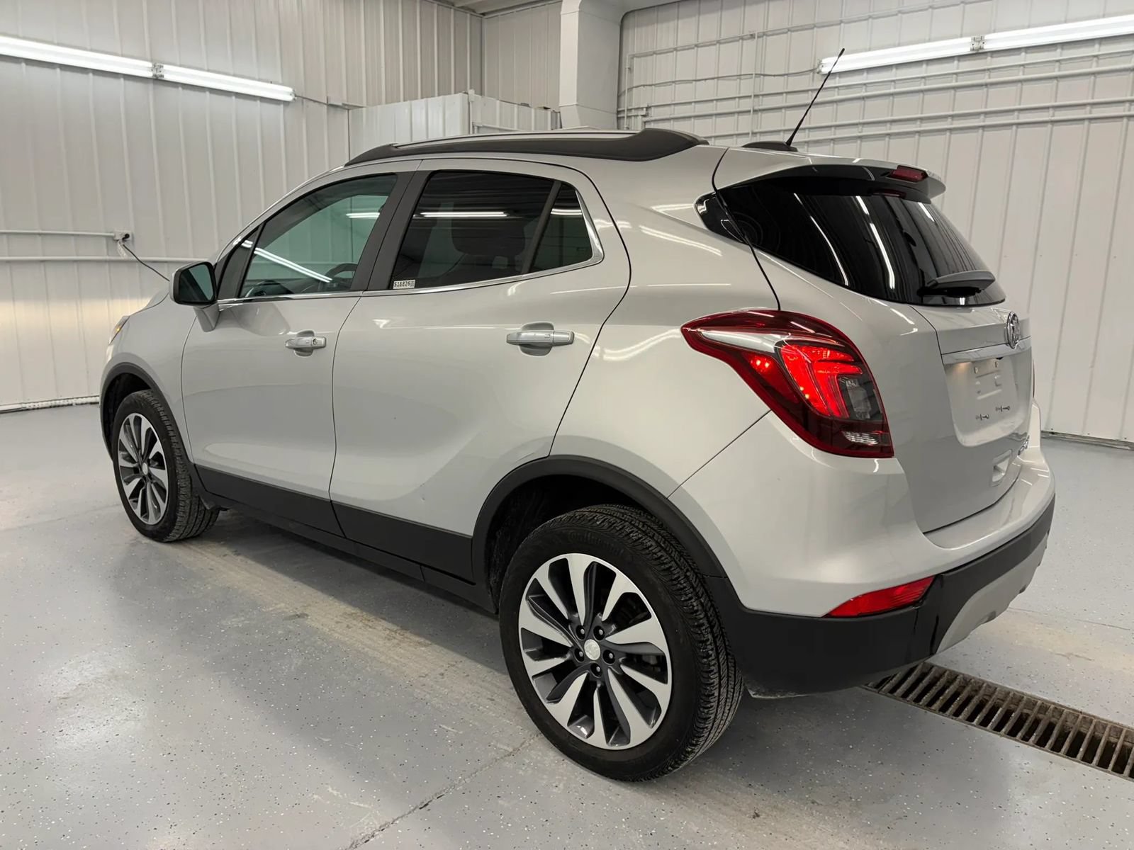 Used 2022 Buick Encore Preferred AWD/4WD image 6