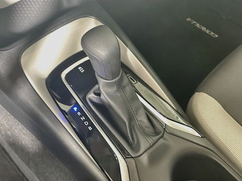 Used 2024 Toyota Corolla LE FWD image 20