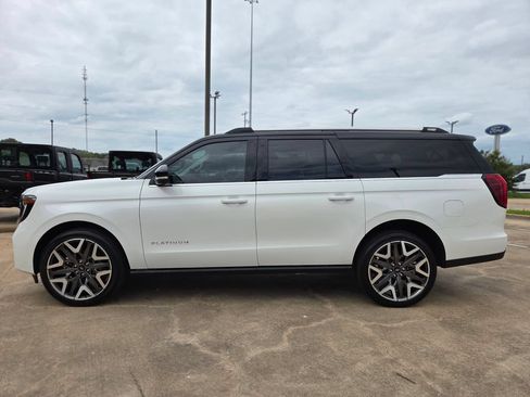 New 2026 Ford Expedition Max Platinum w/ Platinum Ultimate Package AWD/4WD image 15